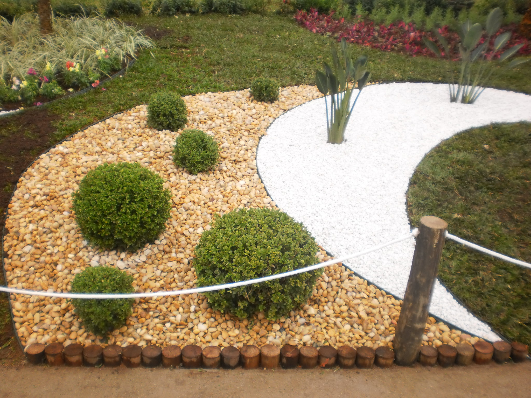 TOP 4 PEDRAS PARA CAMINHOS DE JARDIM